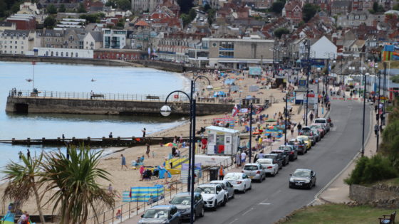 Busy Swanage seafront and lifeguard hut