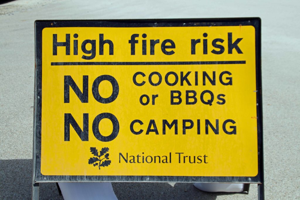 Sign warning of high fire risk