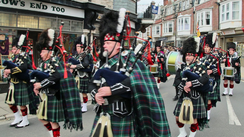 Pipers at Remembrance Sunday parade