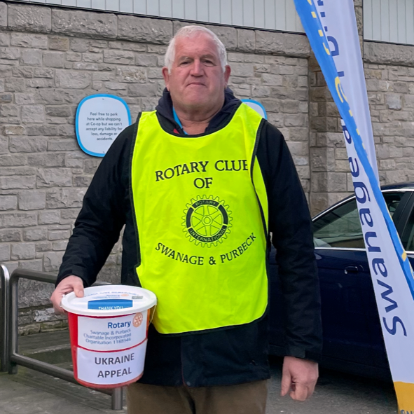 Rotary collecting for Ukraine with Mike Bonfield