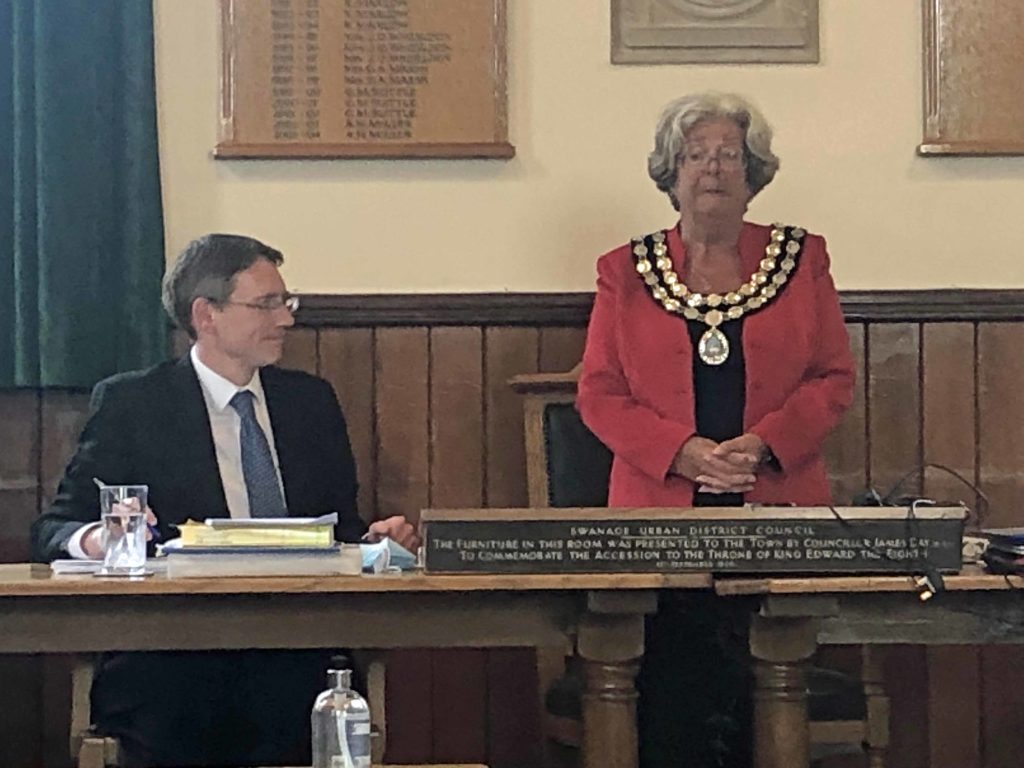 Tina Foster elected as Swanage Mayor