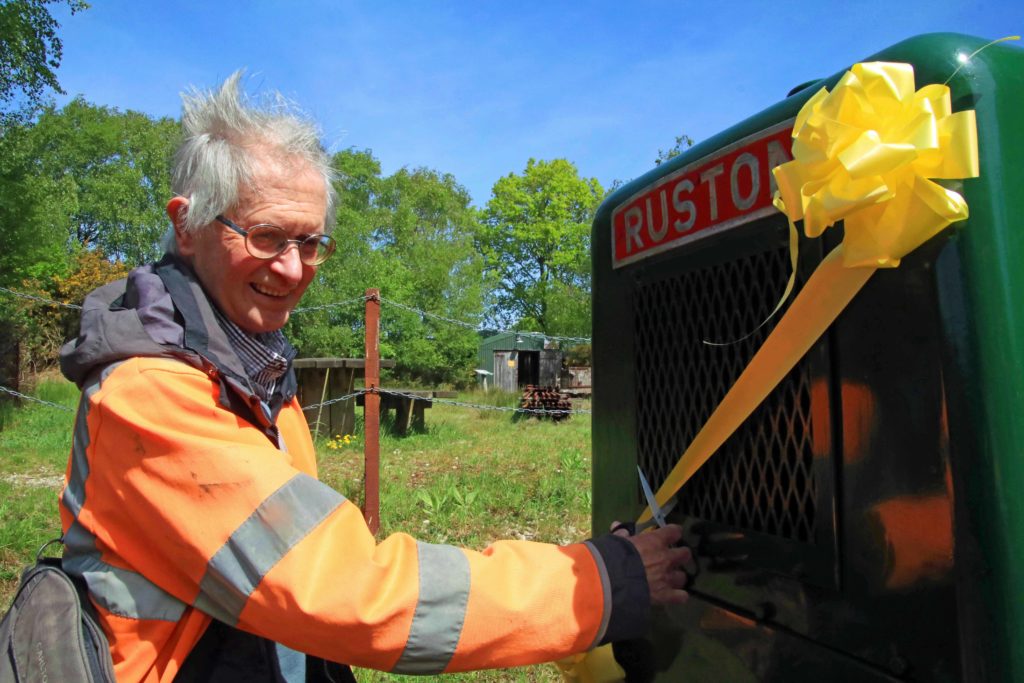 Ian Bradshaw cuts the ribbon on the diesel loco