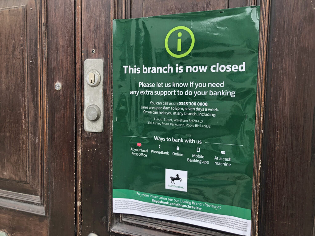 Lloyds bank in High Street closed down