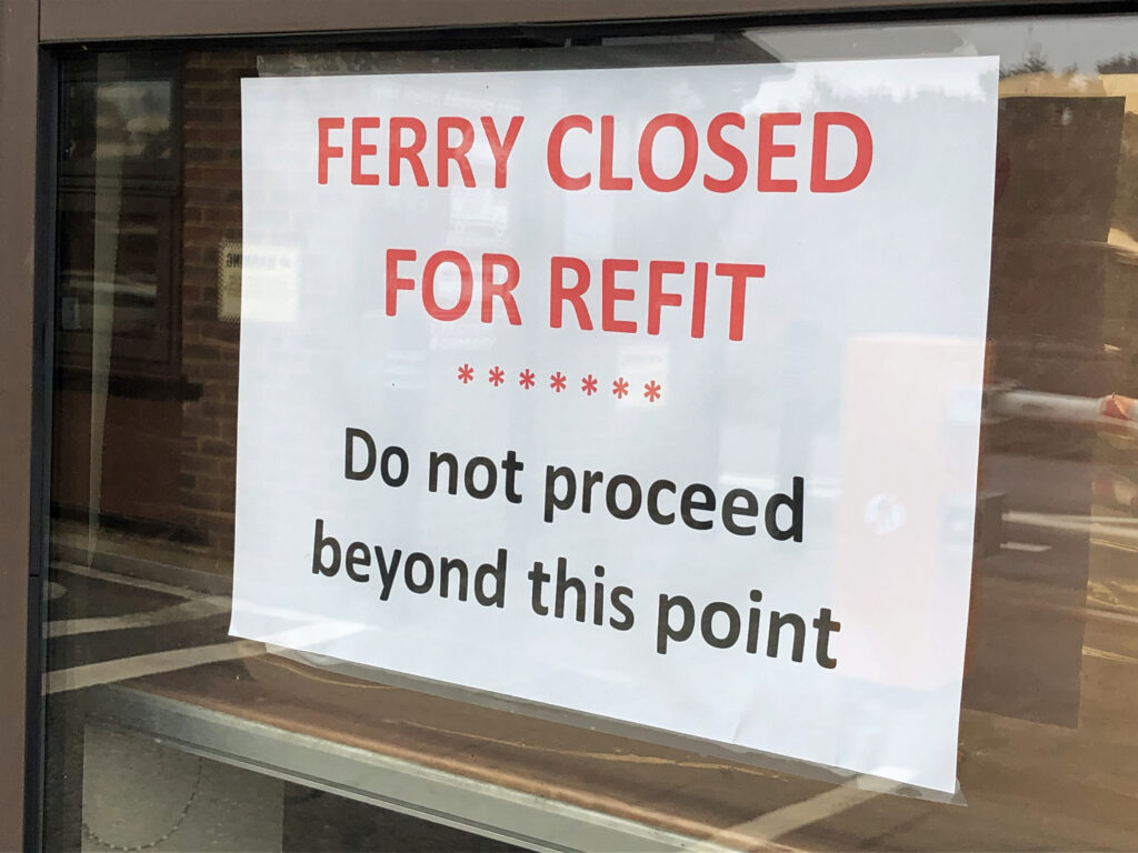 Sandbanks Ferry closed sign