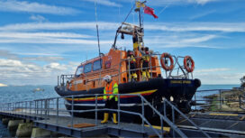 Motor cruiser rescue by Swanage RNLI