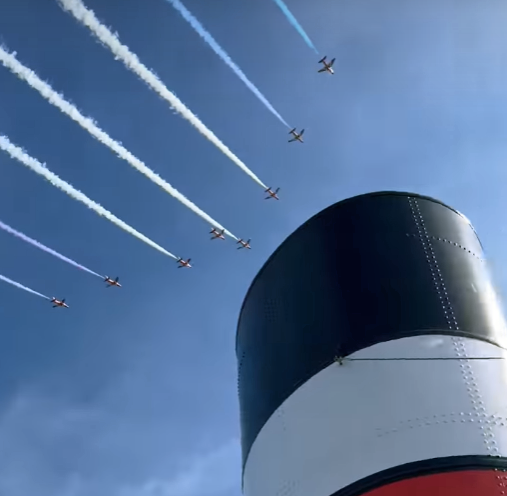 The Waverley and the red arrows
