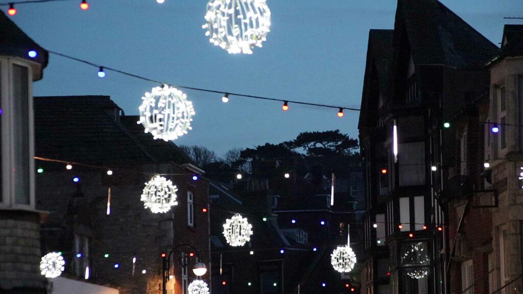 Institute Road Christmas lights switch on 2023